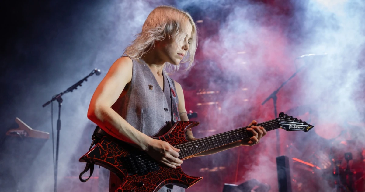 Phoebe Bridgers announces The Lost Tour, no phones allowed