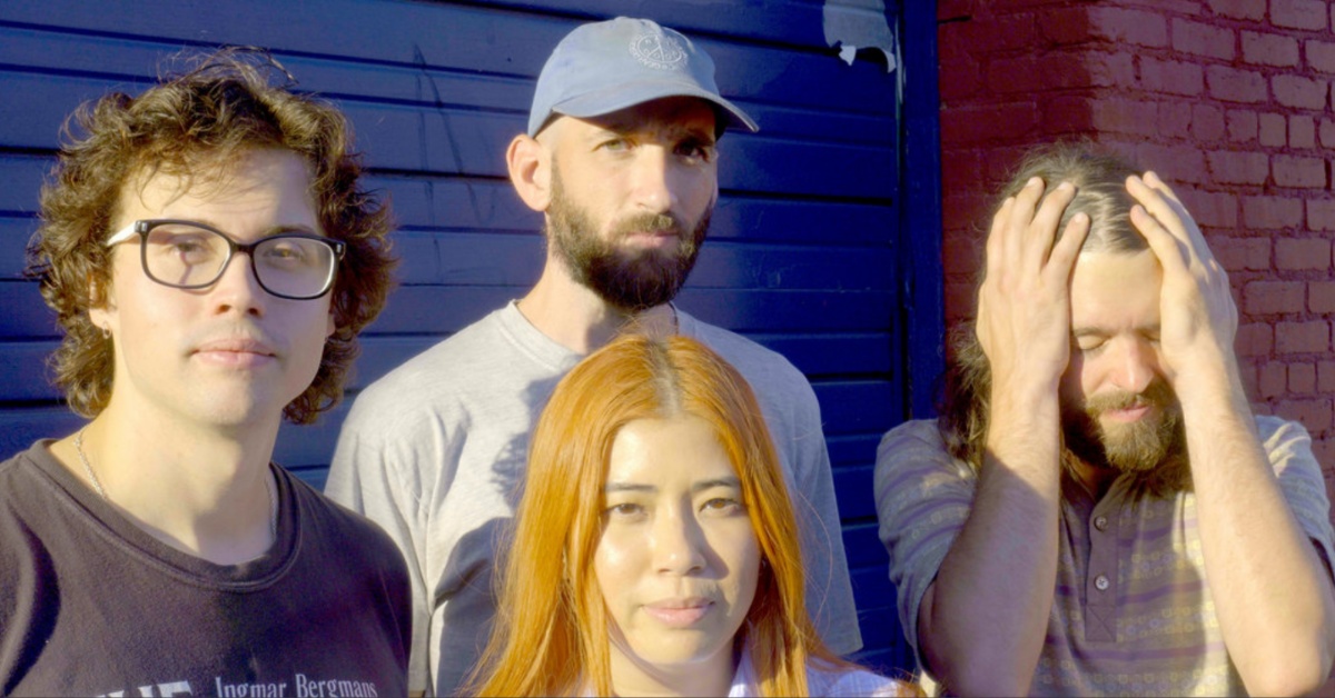 Glitterer announce new album erer