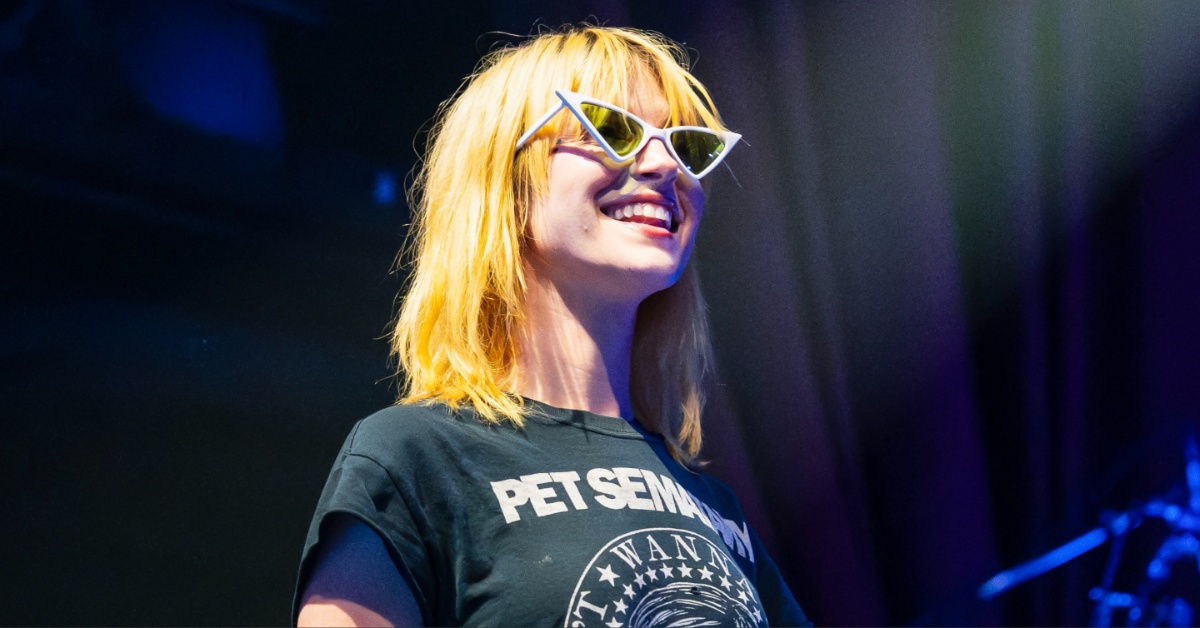 Hayley Williams shares another surprise track “Showbiz”