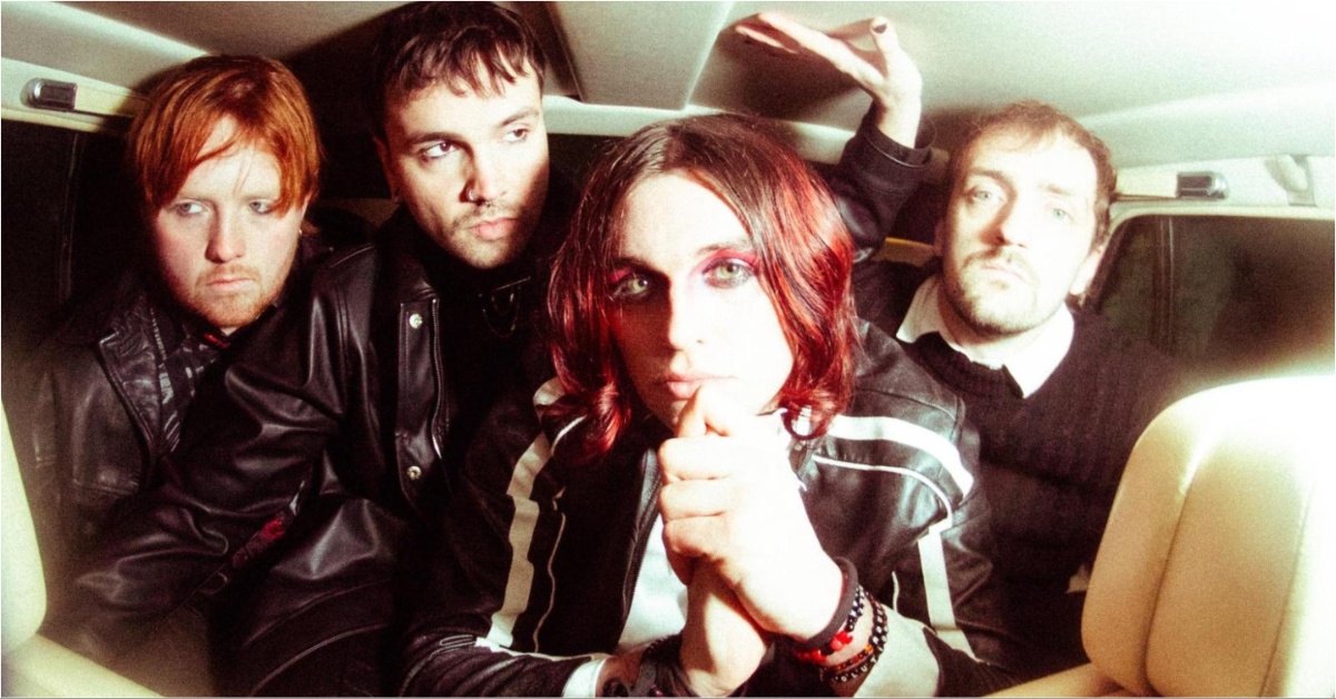 Static Dress tear into art as content with “human props”