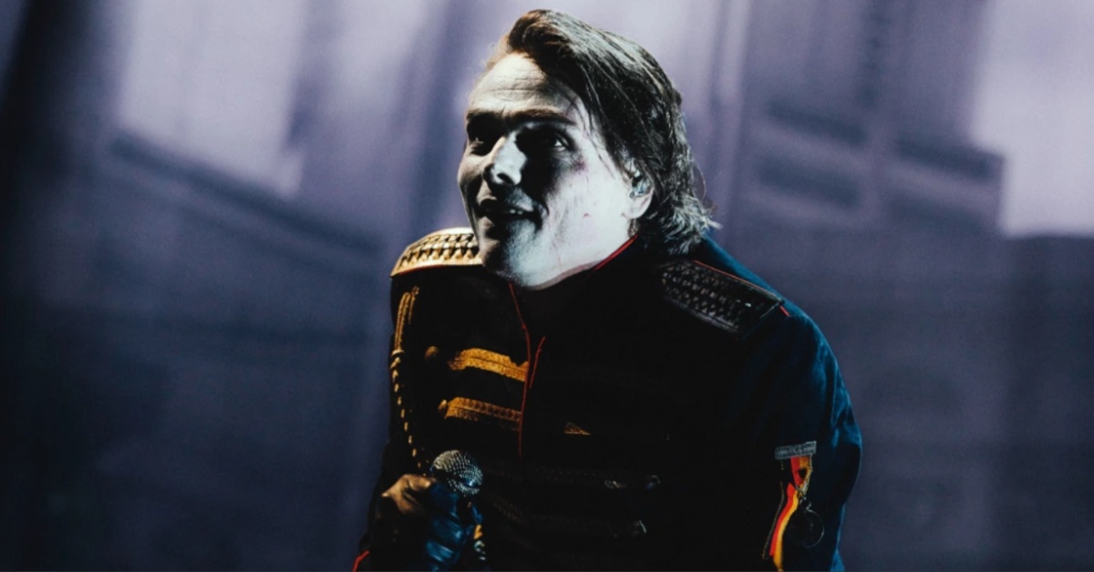 My Chemical Romance play “To The End” for first time in 20 years