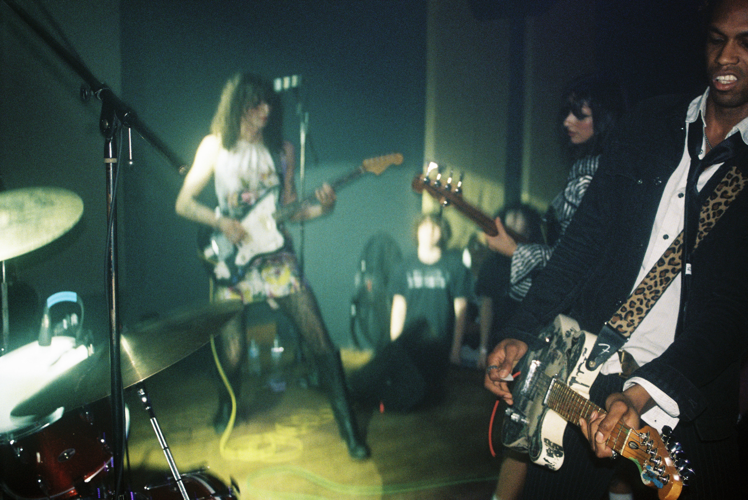 Sword II are nourishing life