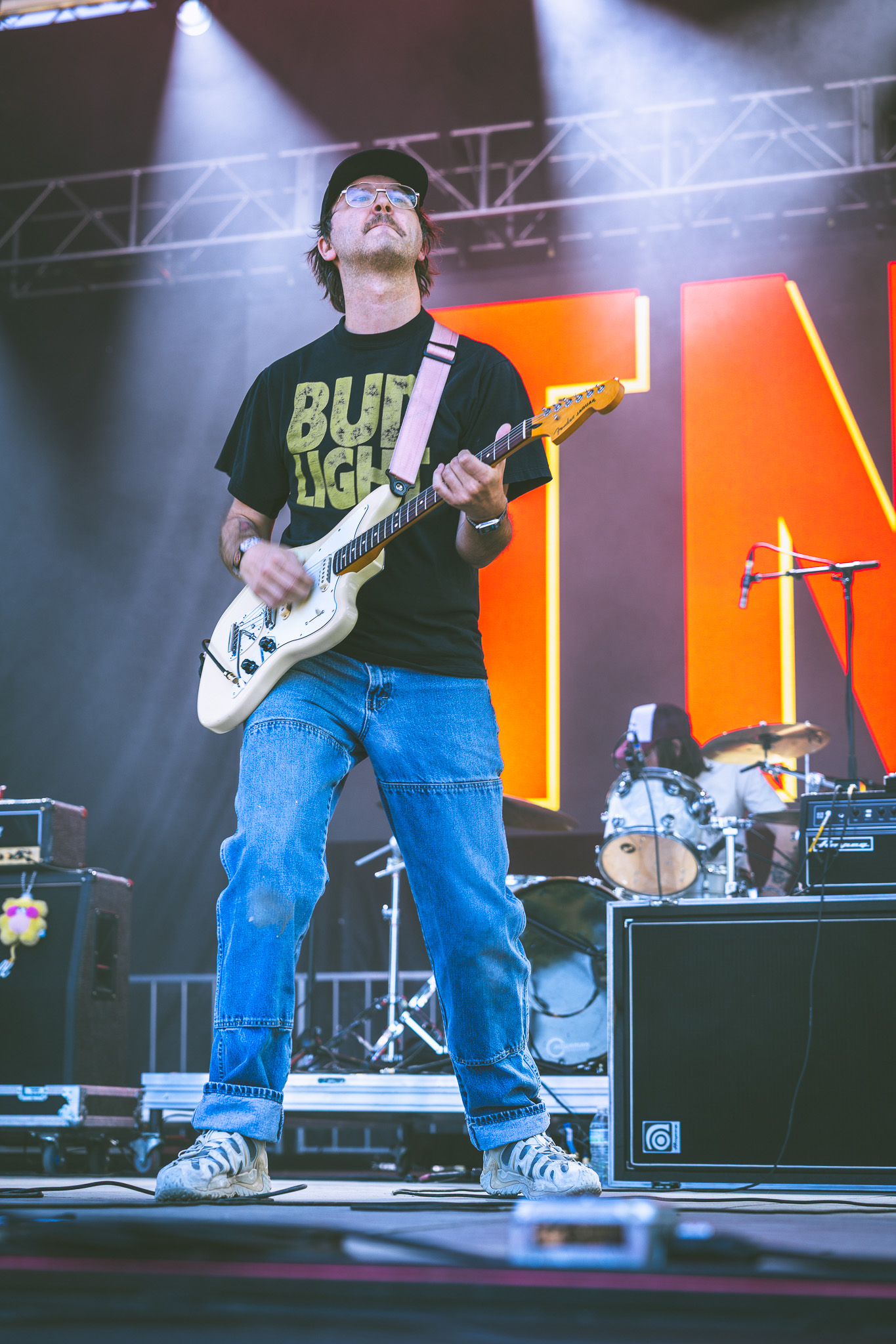 hotline tnt